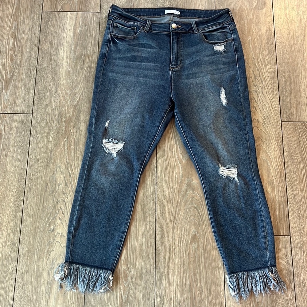 EUC Ms Cello jeans size 16 fringe bottom.